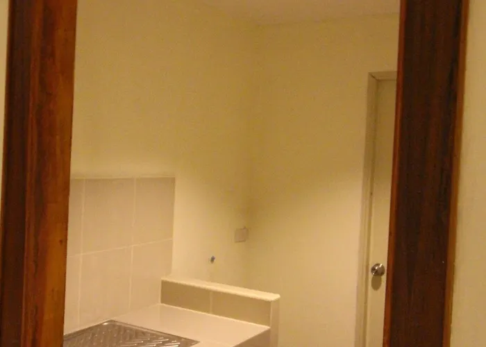 Lee Place Phatthanakan Aparthotel