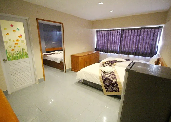 Aparthotel Lee Place Phatthanakan 2*