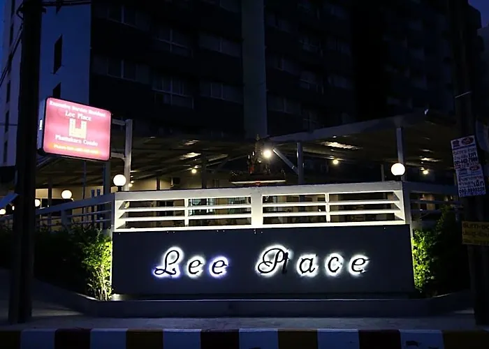 Aparthotel Lee Place Phatthanakan 2*