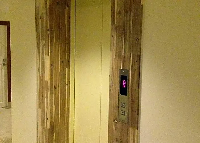 Lee Place Phatthanakan Aparthotel Bangkok