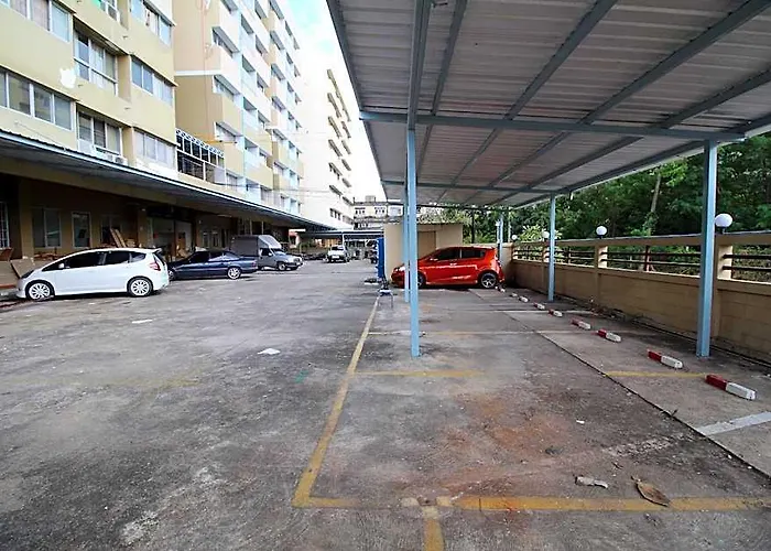 Aparthotel Lee Place Phatthanakan 2*